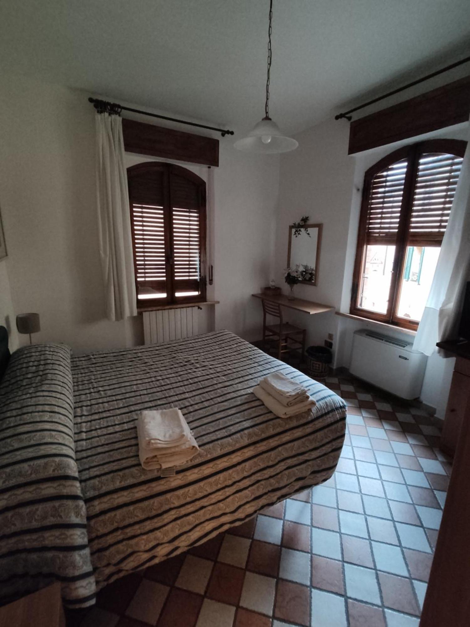 Hotel Il Pozzo Della Citerna à Castelnuovo Berardenga Extérieur photo