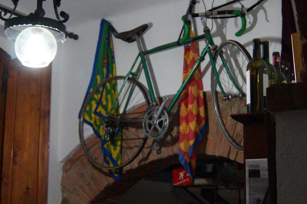 Hotel Il Pozzo Della Citerna à Castelnuovo Berardenga Extérieur photo
