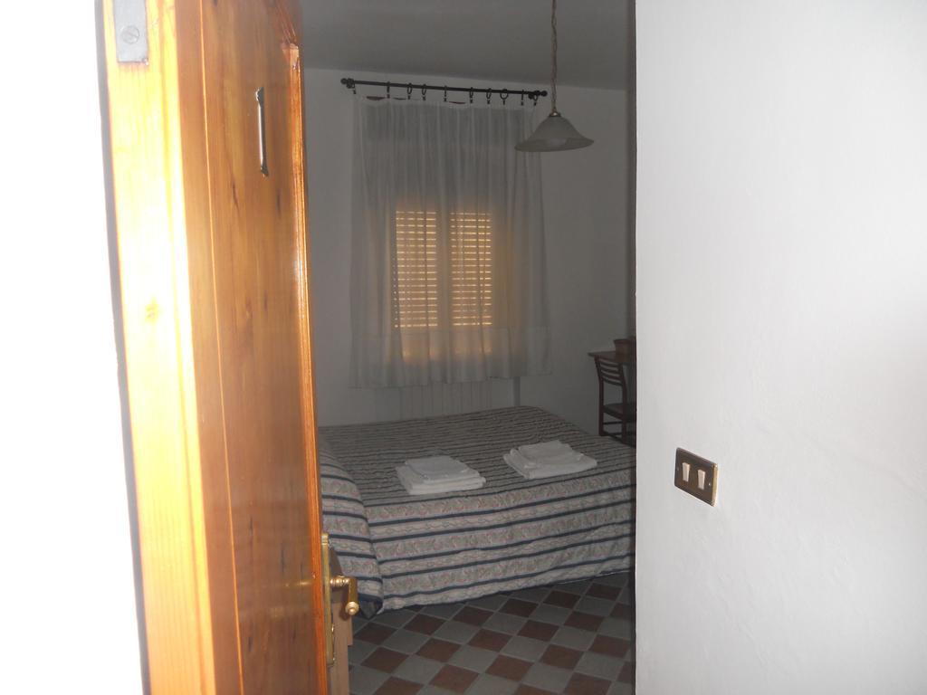 Hotel Il Pozzo Della Citerna à Castelnuovo Berardenga Chambre photo
