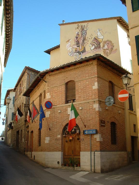 Hotel Il Pozzo Della Citerna à Castelnuovo Berardenga Extérieur photo