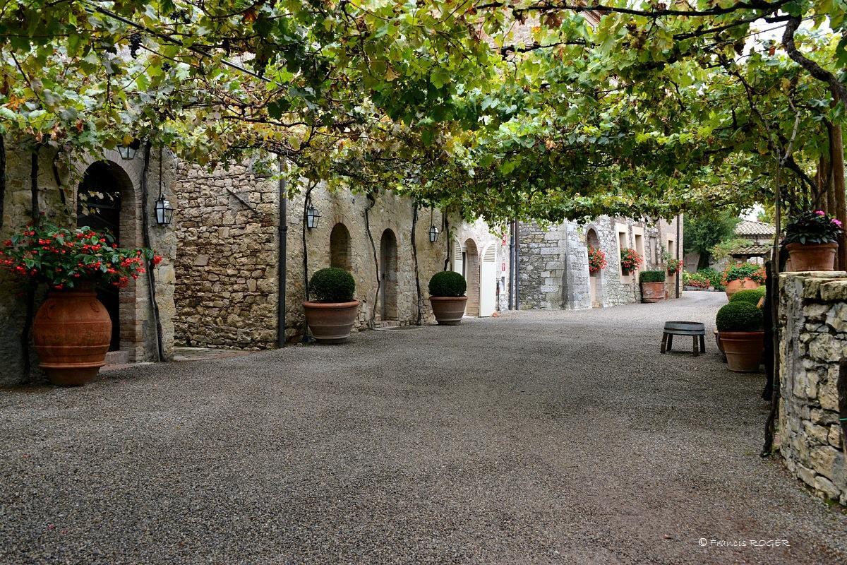 Hotel Il Pozzo Della Citerna à Castelnuovo Berardenga Extérieur photo